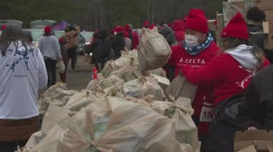 Hosea Helps and Delta partner for south Atlanta MLK Day distribution event