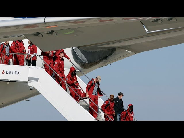 Alabama arrives at College Football Playoff Championship | Watch Live