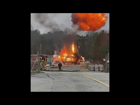 Cobb County propane truck explodes into fire
