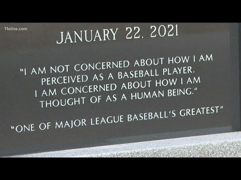 Hank Aaron laid to rest at permanent gravesite