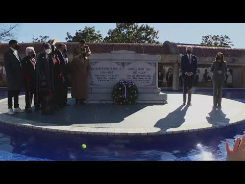 Biden, Harris visit Atlanta crypt of Dr. Martin Luther King, Coretta Scott King