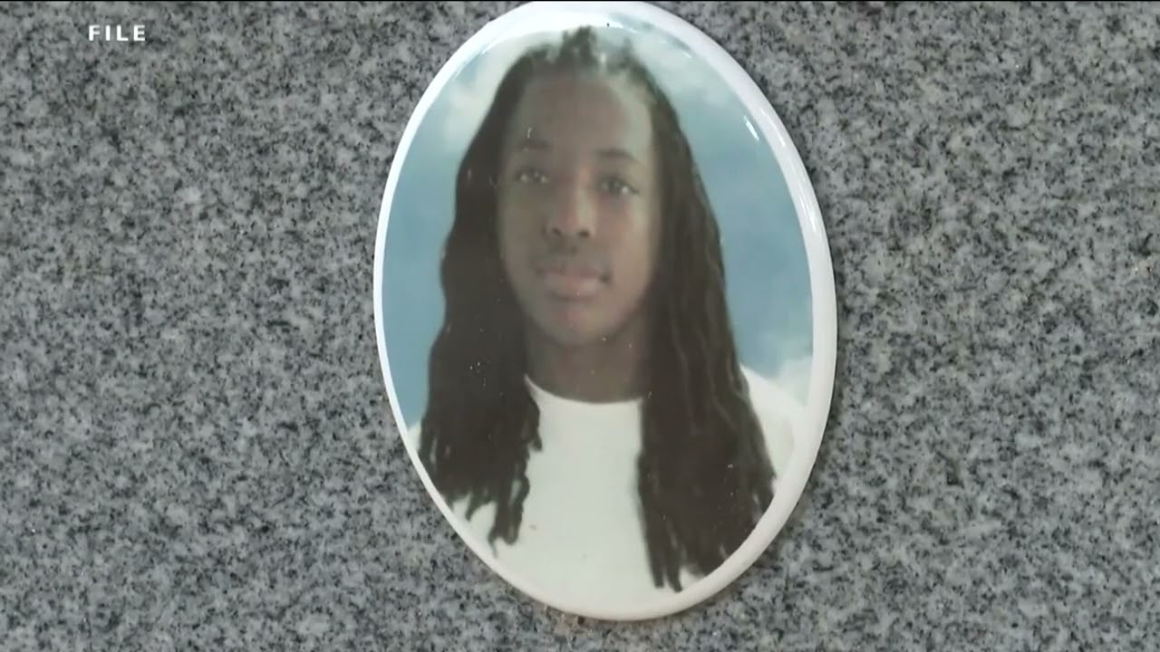 Kendrick Johnson's death ruled accidental, again: Report