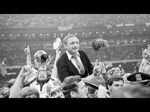 What former Georgia football coach Vince Dooley did for program was 'incredible'