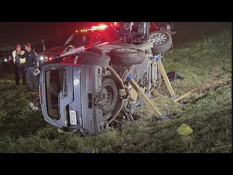Firefighter saves injured woman in crash
