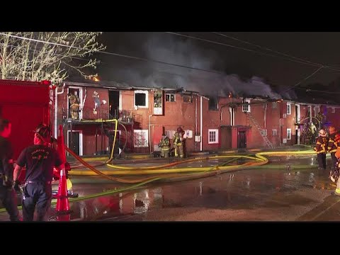 Massive fire breaks out at DeKalb County apartments