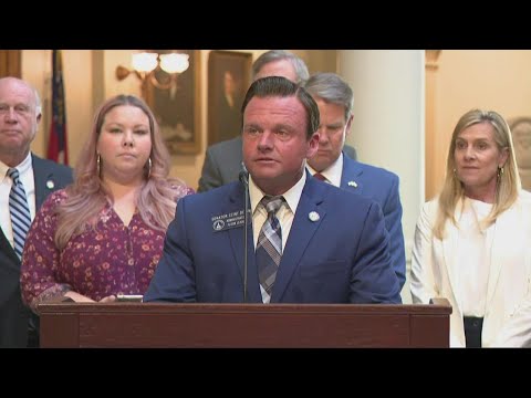 Senator Clint Dixon introduces Gov. Kemp before he signs 'Unmask Georgia Students Act'