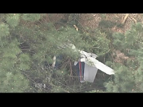 2 rushed to hospital after small plane crashes in Barrow County