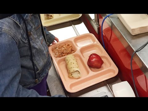 Children at risk of hunger if school lunch waivers not extended