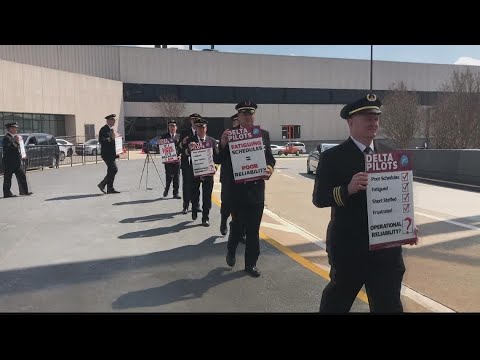Delta pilots protest at Atlanta airport
