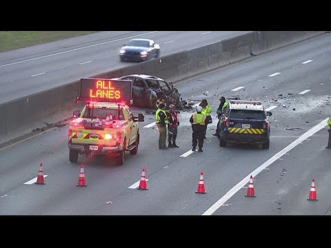 Fiery wreck on I-20 leaves 2 dead in Atlanta