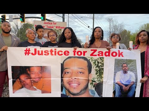 Family to present 40,000 signatures to DeKalb district attorney, calling for charges against officer