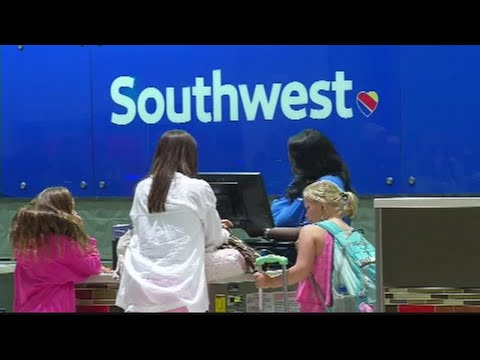 Hundreds of Southwest Airlines flights delayed, canceled due to technical issues