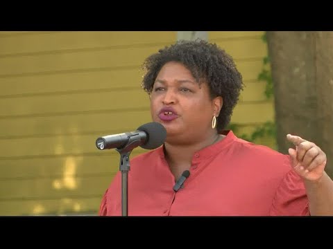 Stacey Abrams makes campaign stop in Savannah