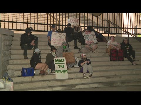 Abortion rights activists camp out at Georgia Capitol