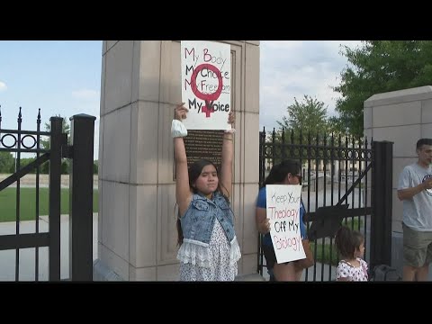 'It's my time now' | Crowds march outside Georgia's Capitol demanding abortion rights