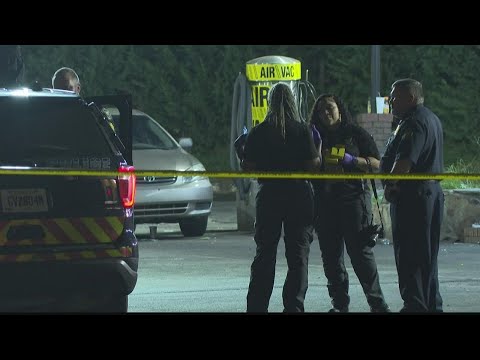 Two people shot in front of Atlanta gas station