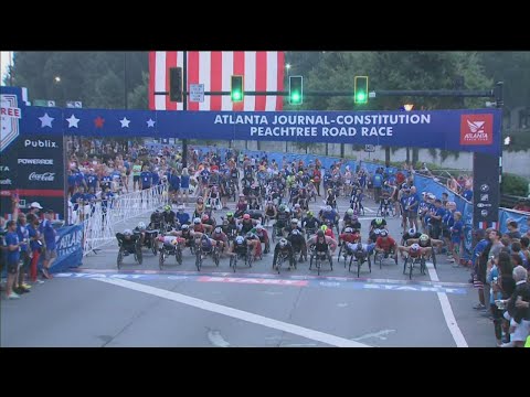Wheelchair race begins at AJC Peachtree Road Race