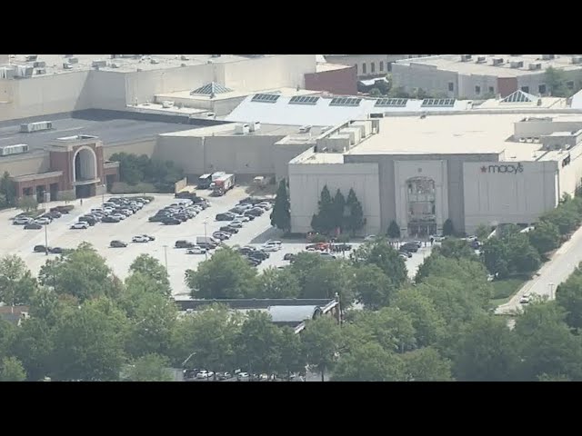 LIVE CHOPPER | 1 stabbed, 1 shot at Mall of Georgia