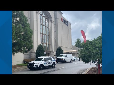 Mall of Georgia stabbing incident, suspect shot | Police provide details