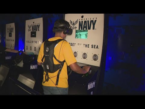 Navy uses virtual reality to inform Atlanta students of STEM careers