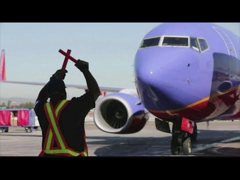 Southwest flight attendants plan picket at Atlanta airport