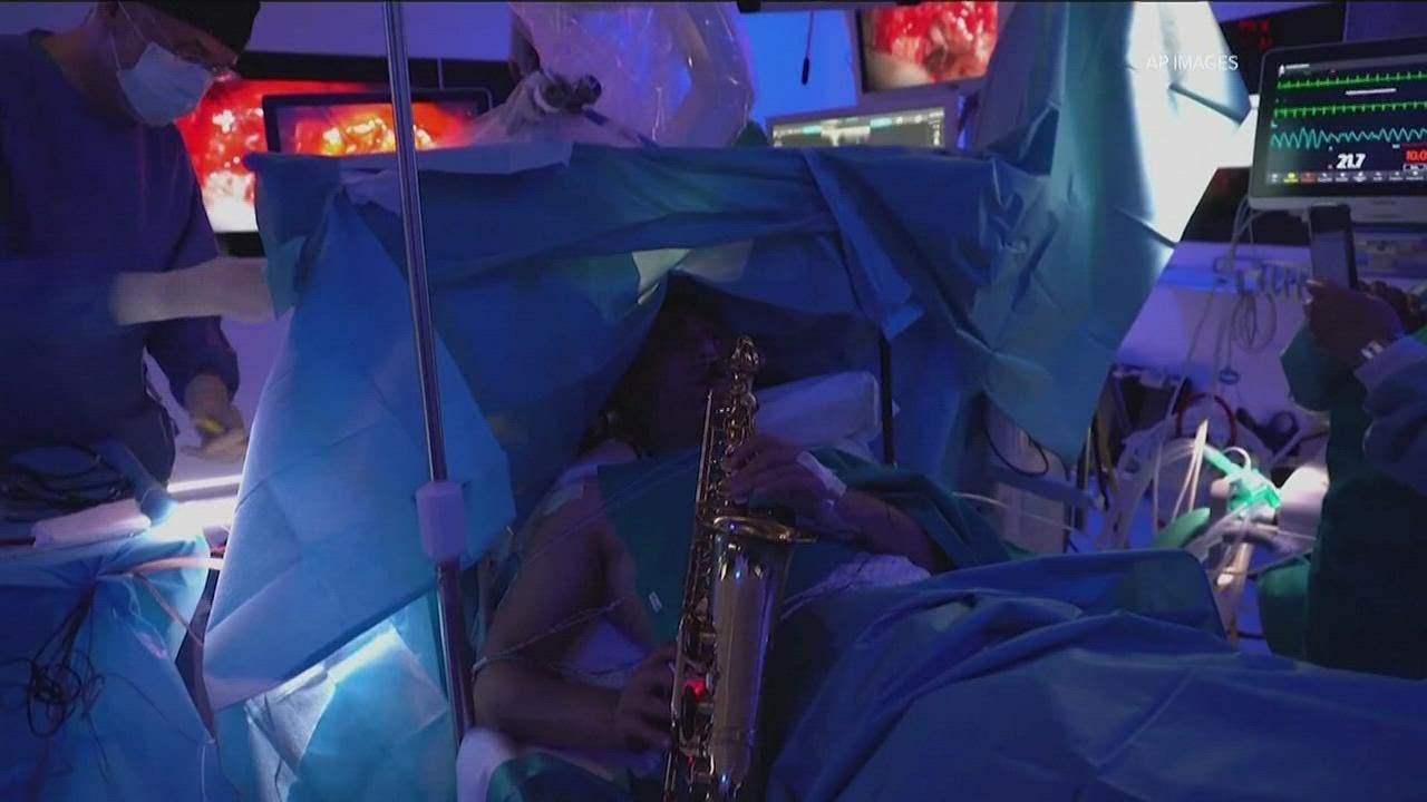 Science Buzz | Patient plays saxophone during surgery; Brain cells taught to play video games; Space