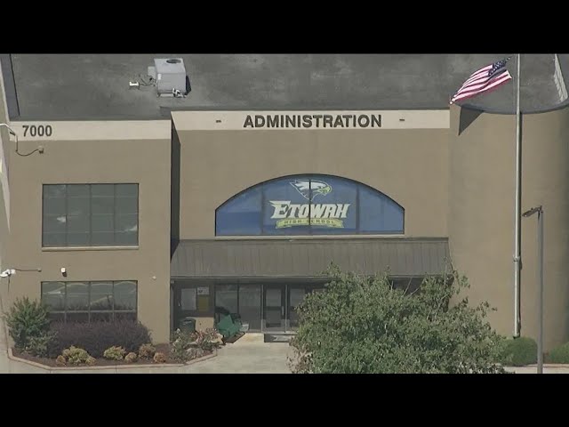 15-year-old charged in bomb threat at Etowah High School, police say