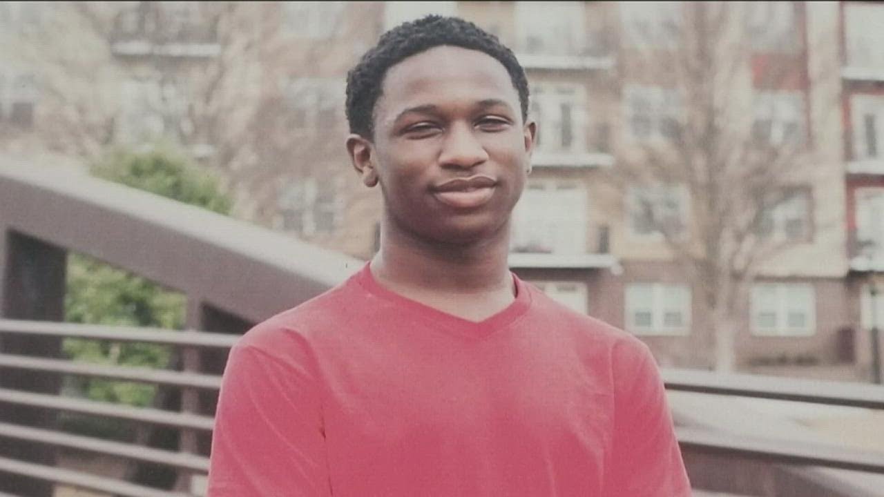 APD officer indicted on murder charges in connection to teen's shooting death in 2019