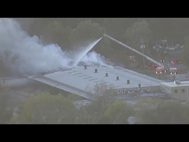 Large warehouse fire in Atlanta | Watch Live