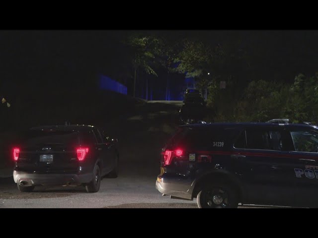Scene cleared after Atlanta SWAT standoff