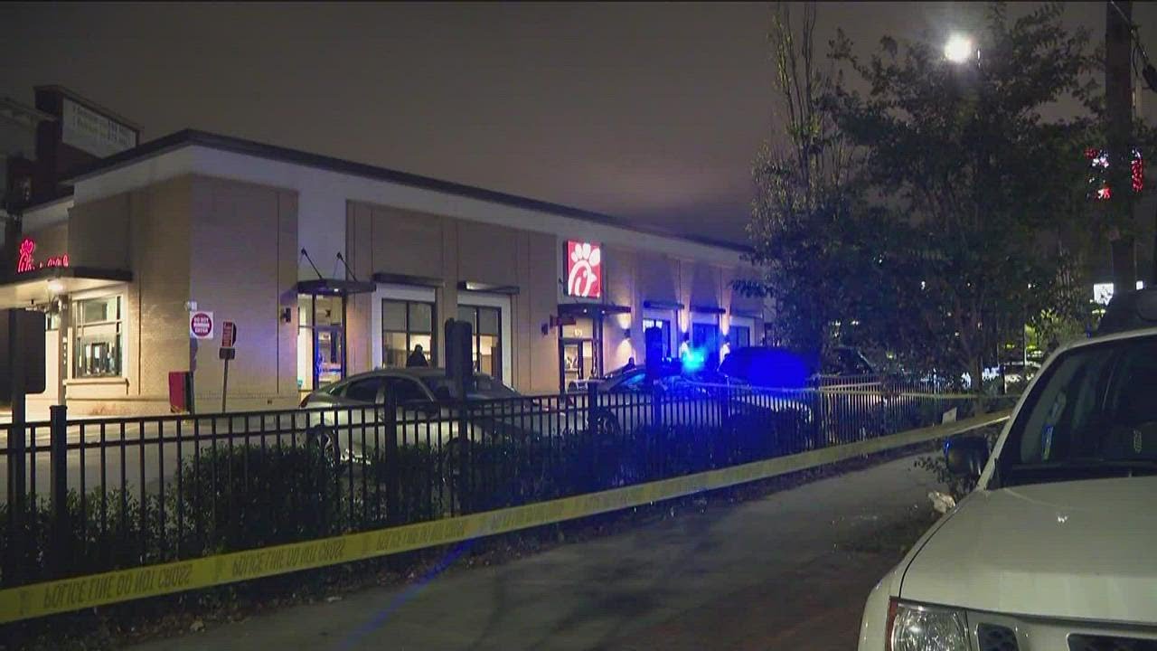 1 dead after shooting outside Chick-fil-A in southwest Atlanta