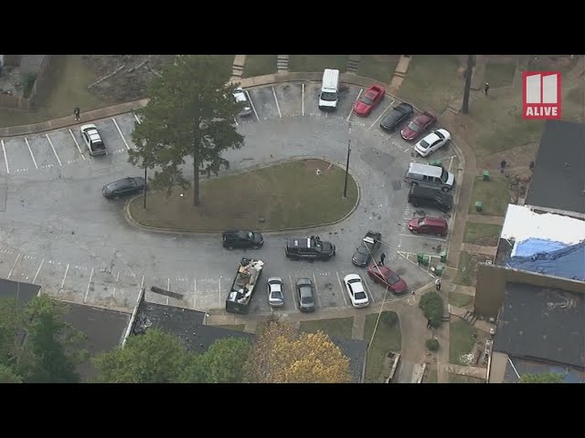 1 person dead, police investigating double shooting in Lithonia