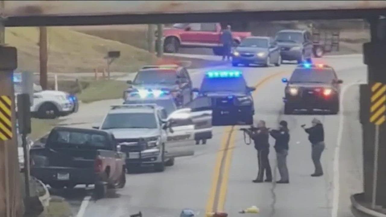 Suspect dead after traffic stop leads to chase, shootout with Paulding County deputy