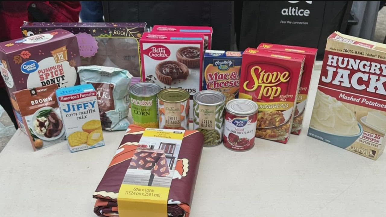 Food banks trying to help families waiting on SNAP benefits