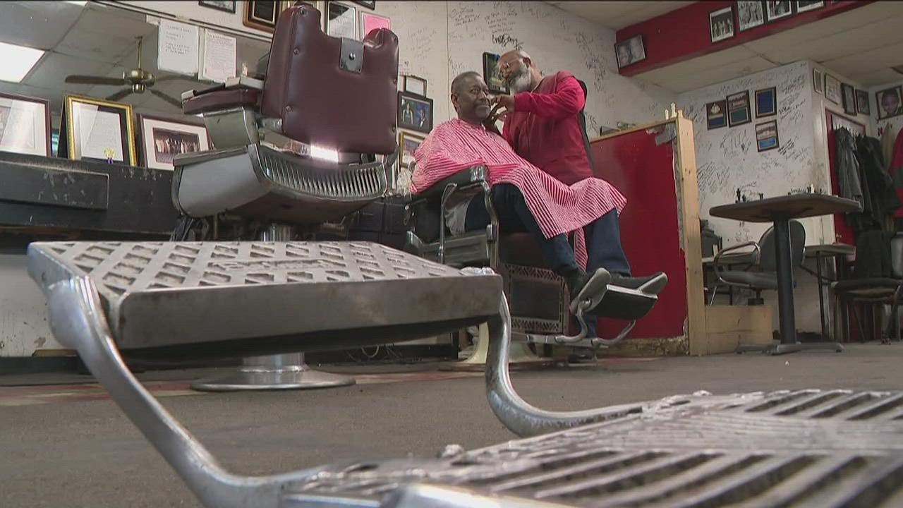 'He gon cry' | Iconic metro Atlanta barbershop to close after 30 years