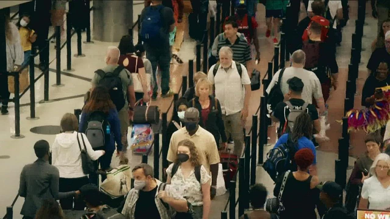 Holiday travel in full swing at Atlanta airport | What to know