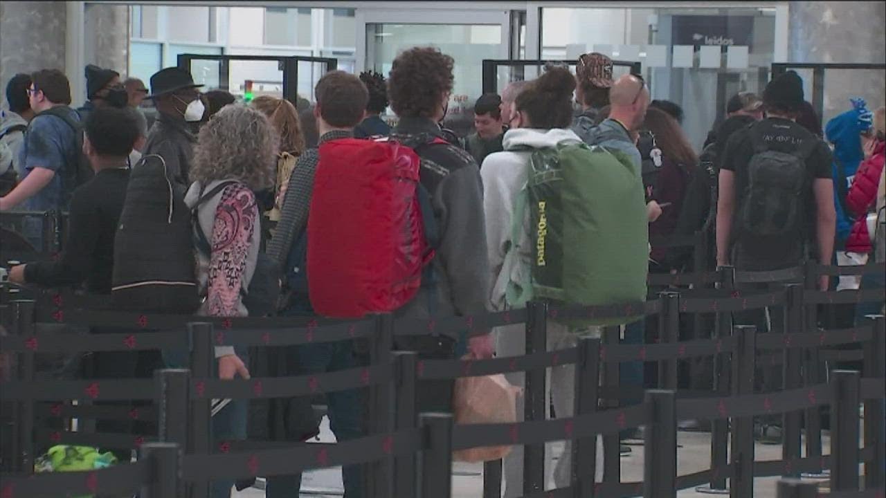 Holiday travel returns cause multiple airline delays, cancellations