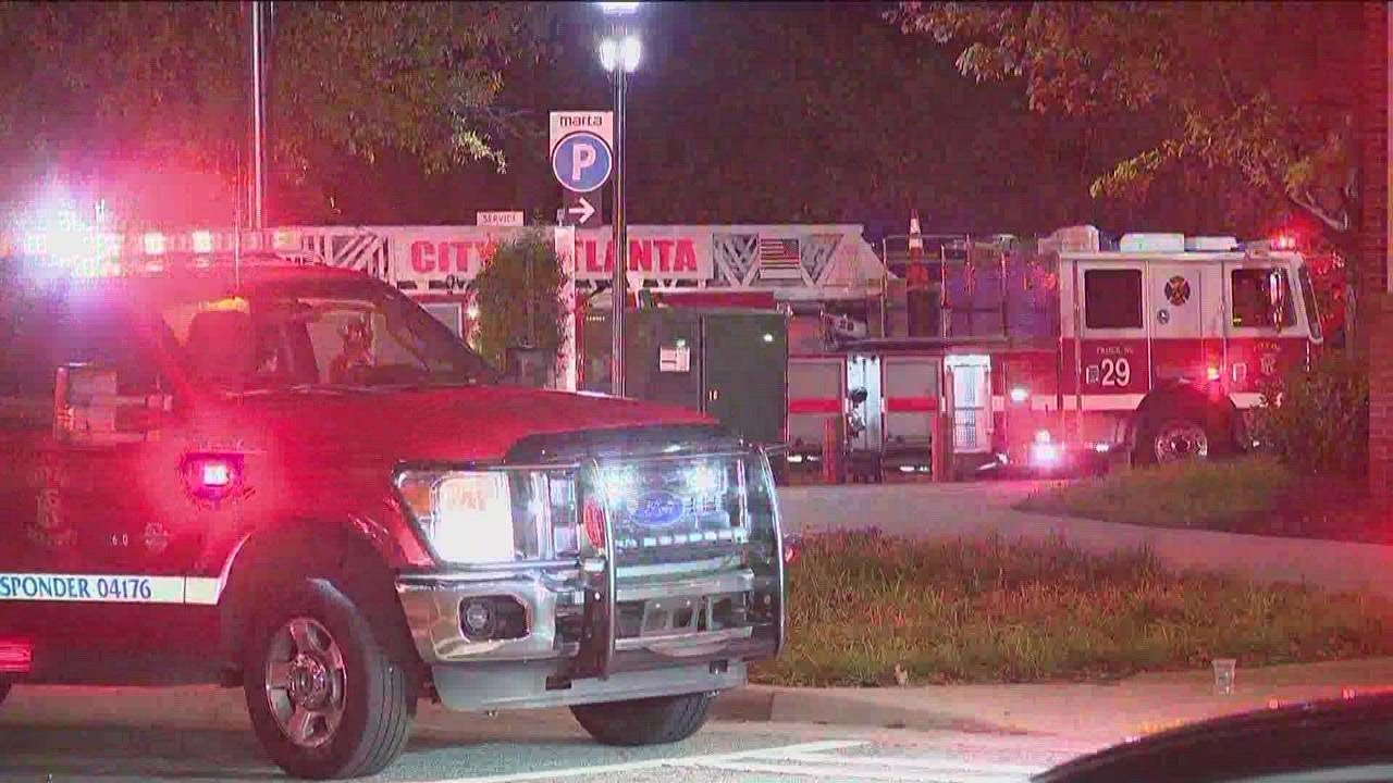 Longhorn Steakhouse catches fire in Buckhead, restaurant evacuated