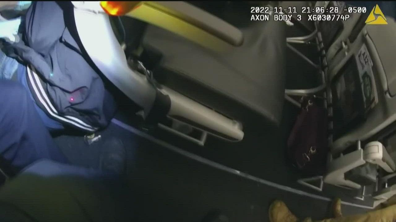 Bodycam video shows man arrested on plane after being found with box cutters