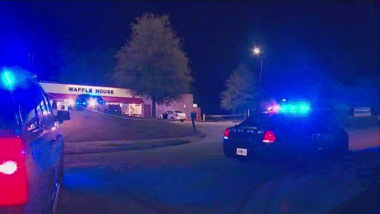 Man shot, killed at DeKalb County Waffle House