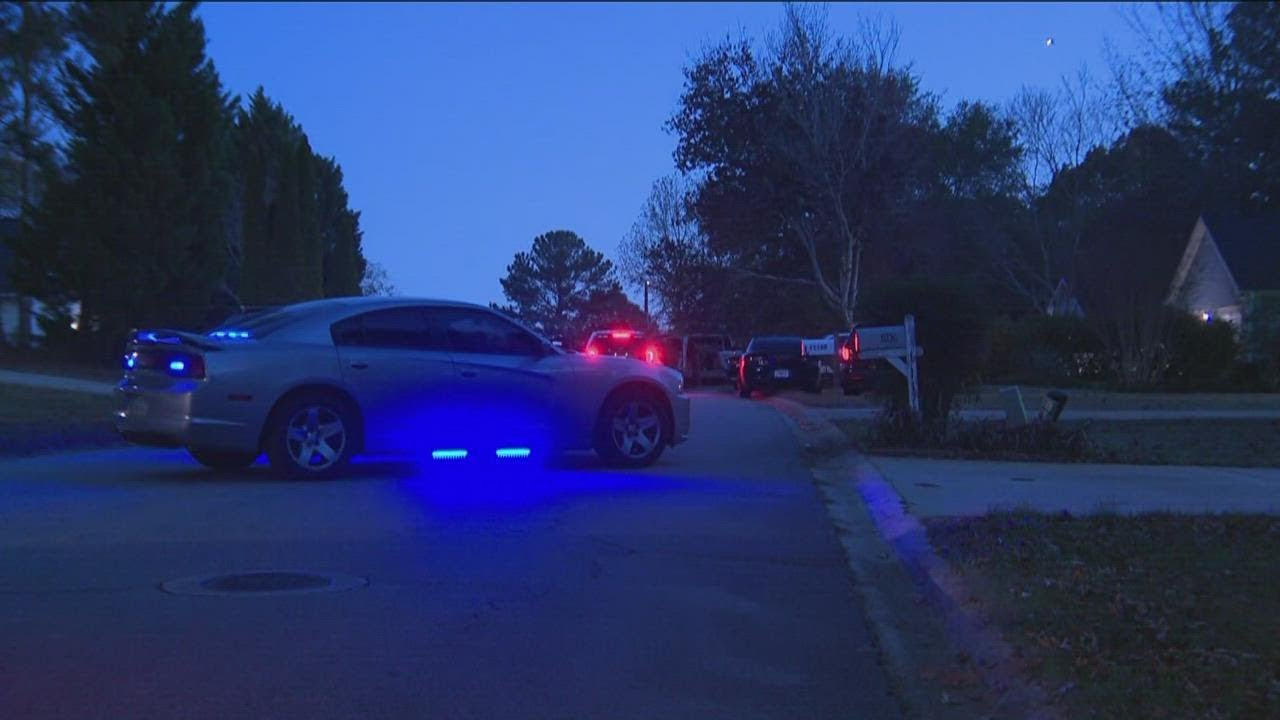 Neighbors describe SWAT standoff in Clayton County