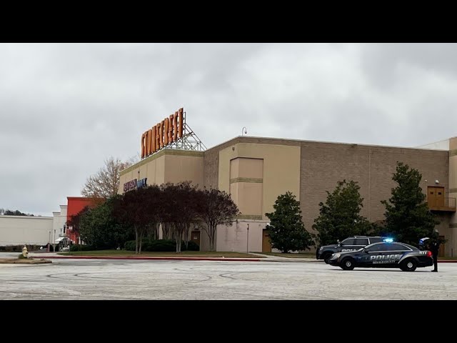 14-year-old injured by gunfire at Stonecrest Mall