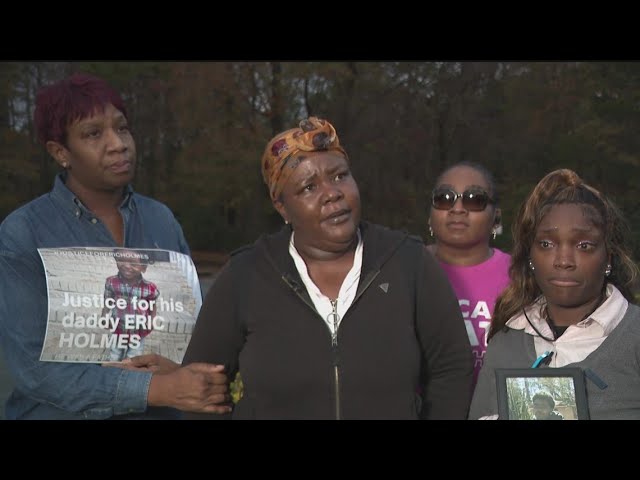 Mom of 19-year-old shot by Clayton County Police wants justice in her son's killing