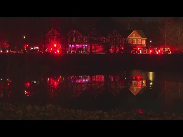 Teen dies after being pulled from partially frozen lake in Kennesaw, officials say