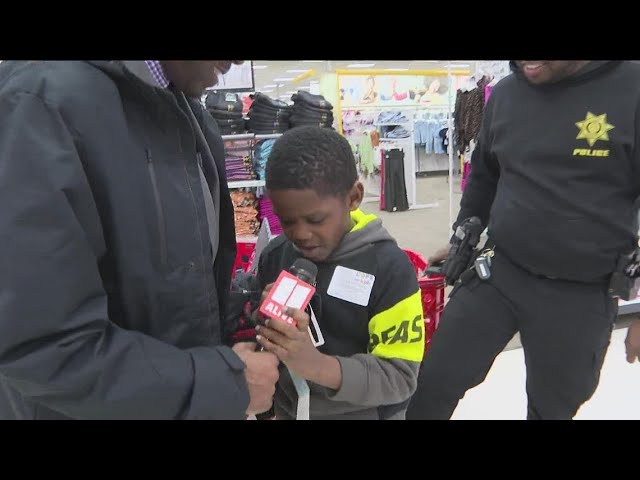 Kids shop with law enforcement for the holidays in metro Atlanta