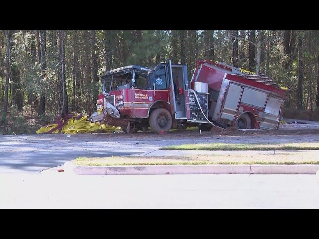 Riverdale firefighter critical after fire engine crash