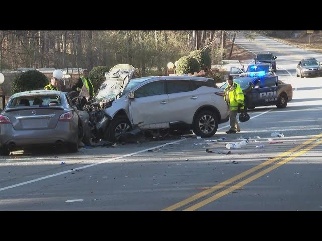 Head-on crash leaves 2 critically injured in Stone Mountain, closing busy road