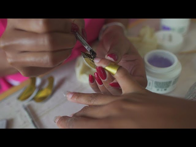 Gel manicures may damage DNA, study says