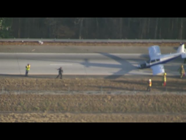 Plane lands on I-985 in Gwinnett County | Chopper Footage
