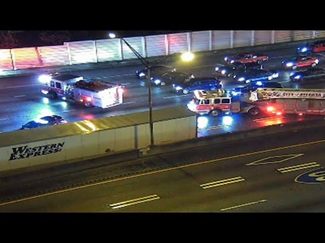 Wreck shuts down multiple lanes of connector northbound
